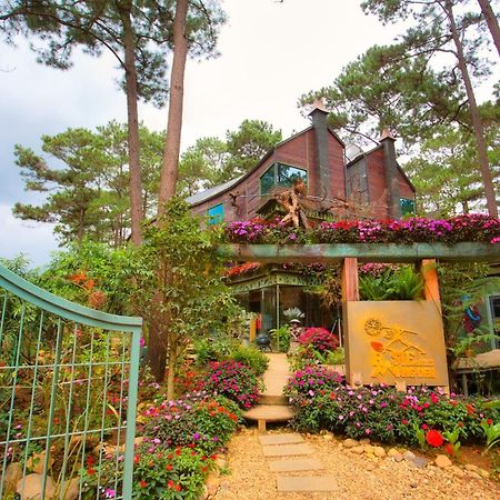 Hotel Rosie Garden Mang Den Kon Von Kla Esterno foto