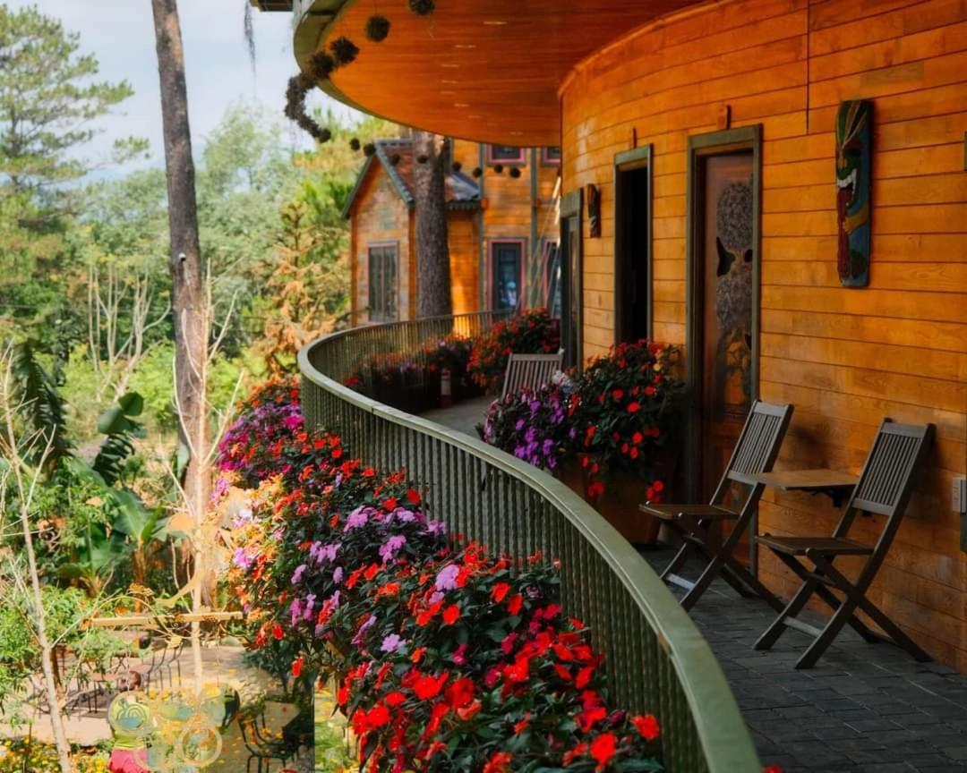 Hotel Rosie Garden Mang Den Kon Von Kla Esterno foto