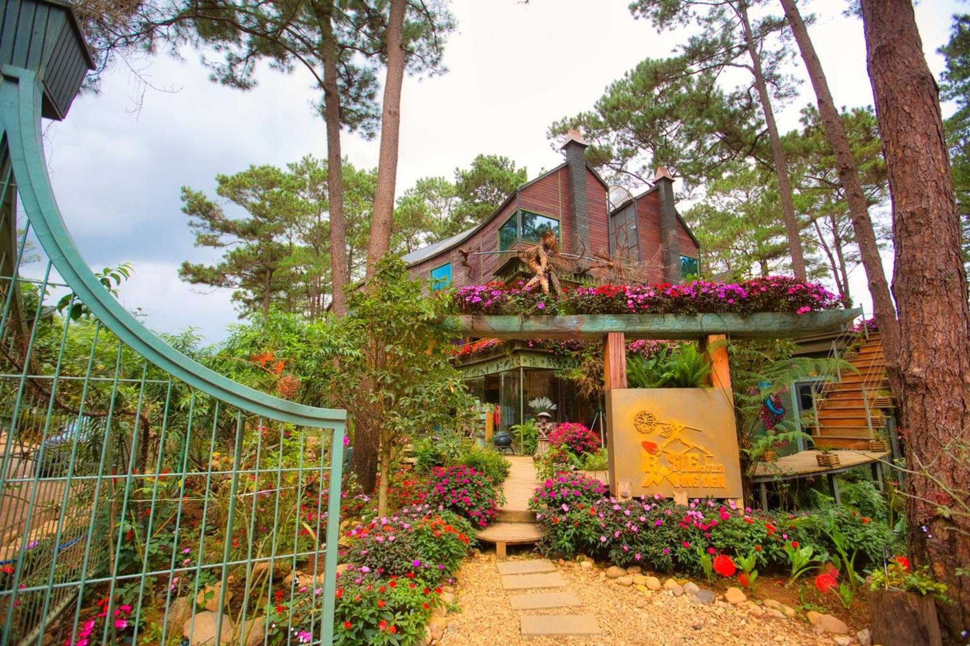 Hotel Rosie Garden Mang Den Kon Von Kla Esterno foto